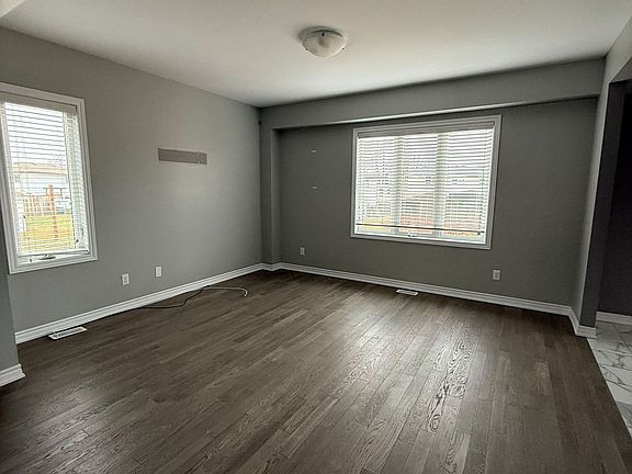 4th image of 96 Bethune Ave
