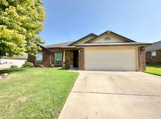 2805 Alamocitos Creek Dr, Killeen, TX 76549