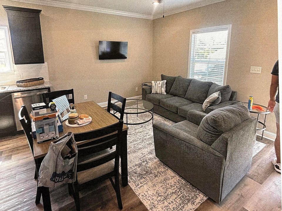 2nd image of 145 Clearwater Cir