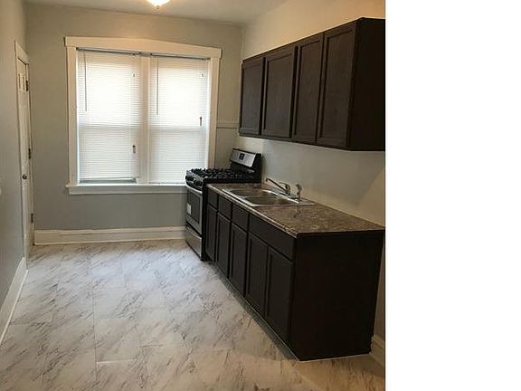 5th image of 6651 S Whipple St APT 3