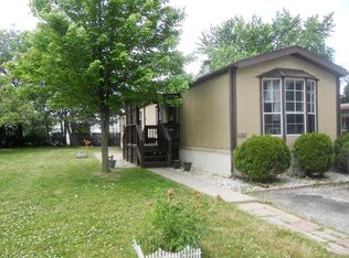 1102 W Aberdeen Rd, Peoria, IL 61615