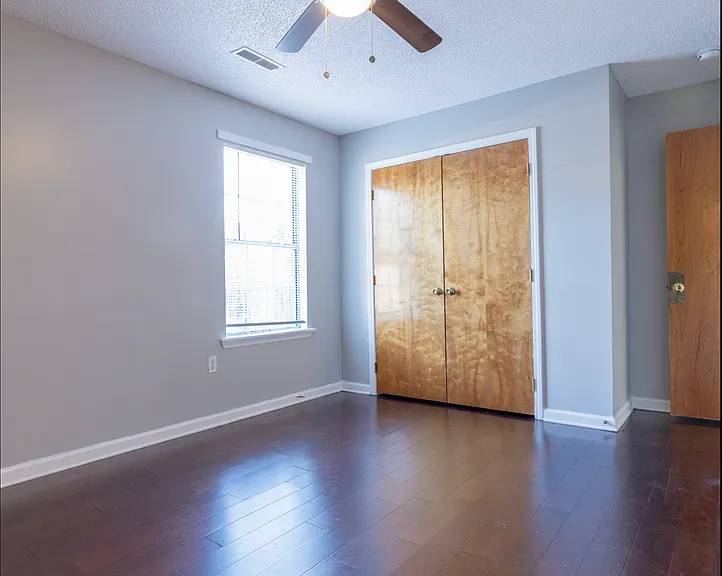 120 Tonyota Ct — Photo 6