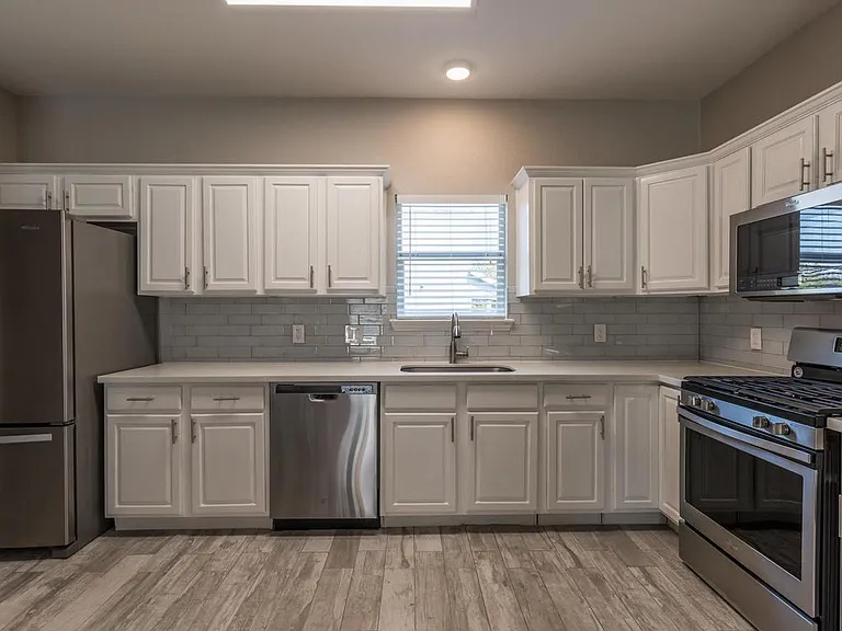 6319 Parliament Dr — Photo 10