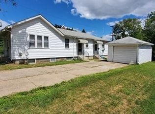 915 Backus St, Jackson, MI 49202