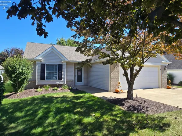 1909 E Waterberry Dr, Huron, OH 44839