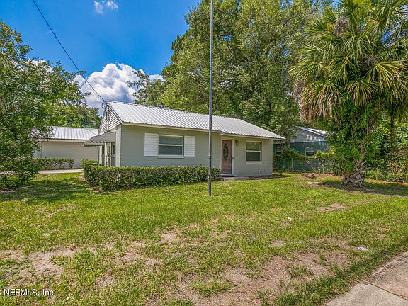 3rd image of 102 LITTLE ACRES Drive