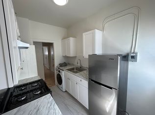 1454 1/4 Silver Lake Blvd, Los Angeles, CA 90026