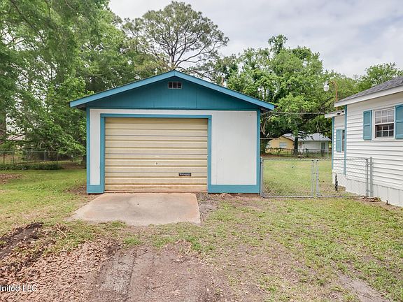 3rd image of 3307 Lanier Ave
