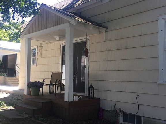 2nd image of 312 S Crosby St