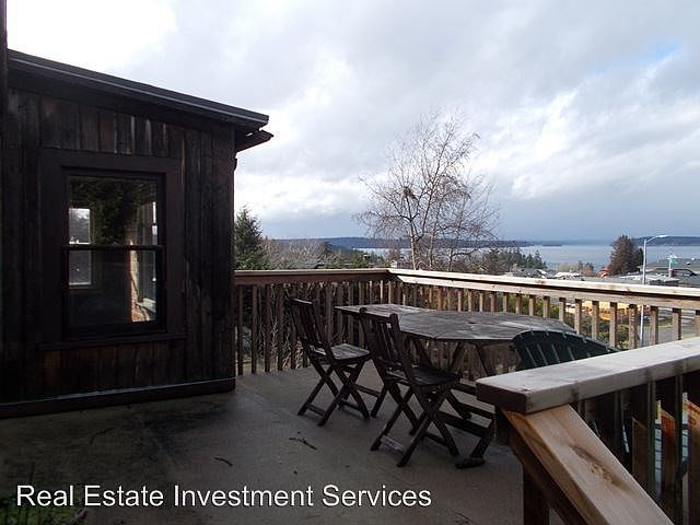 1st image of 611 Braecrest Cir