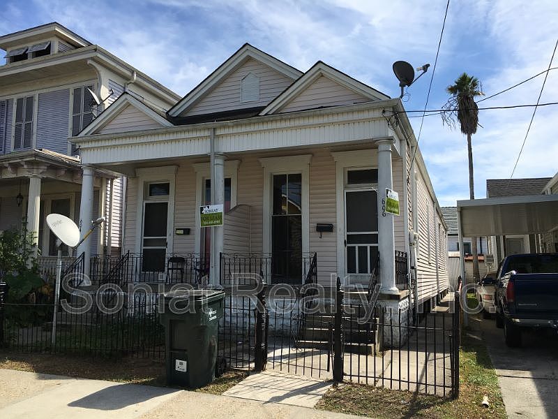 1st image of 606 S Scott St #606