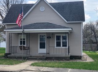 203 E Byron St, Sidney, IL