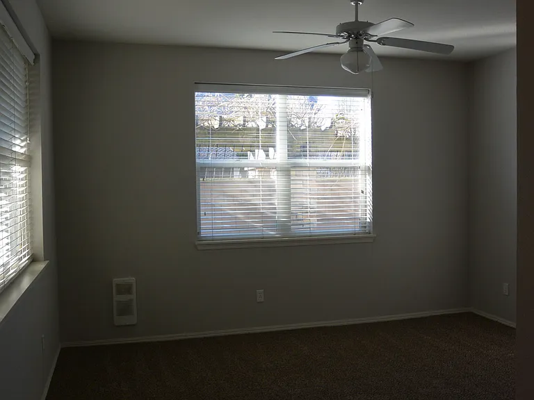 1830 SE Cutter Ln — Photo 7