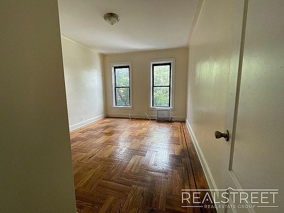 5th image of 234 Linden Blvd APT 2D