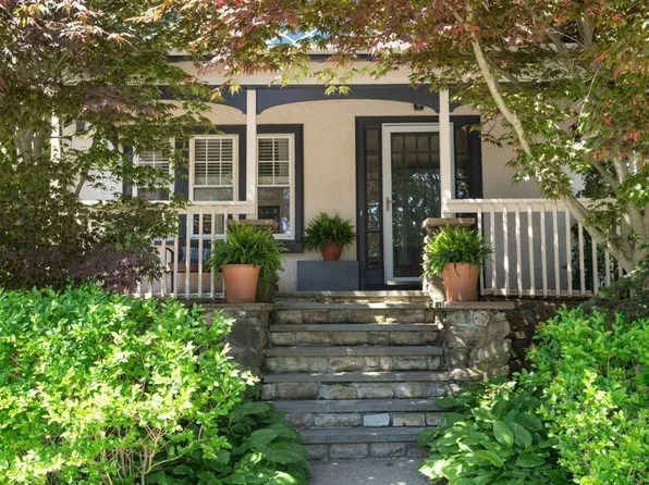 42 Eastern Ave, Beverly, MA 01915