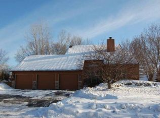 4562 Lake Park Ct, Eagan, MN 55122