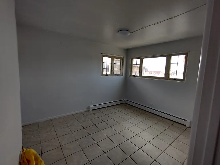 4744 Rose St #2R — Photo 9