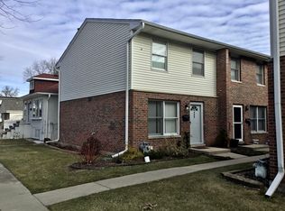 345 22nd Ave APT A, Bellwood, IL 60104