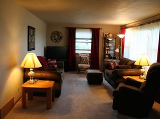 875 W Snell Rd, Oshkosh, WI 54901