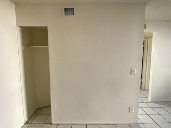 2721 N Salem