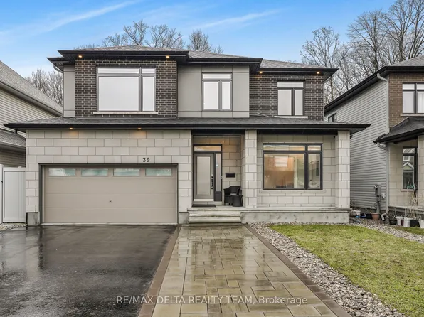 39 Angel Hts, Ottawa, ON K2S 2N2