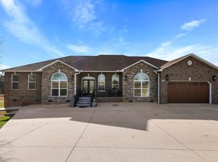 240 Wilkins Rd, Campobello, SC 29322