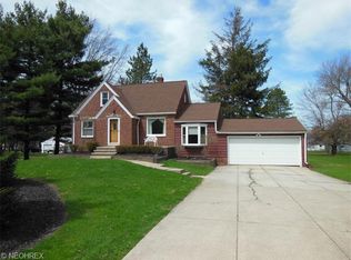 3451 E Pleasant Valley Rd, Seven Hills, OH 44131