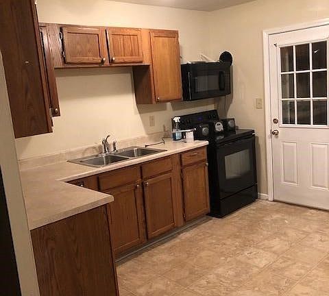 2nd image of 1944 Alice Dr