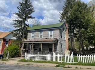 184 Center St, Ellenville, NY 12428