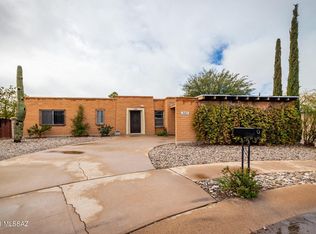 393 S Bluefield Pl, Tucson, AZ 85710