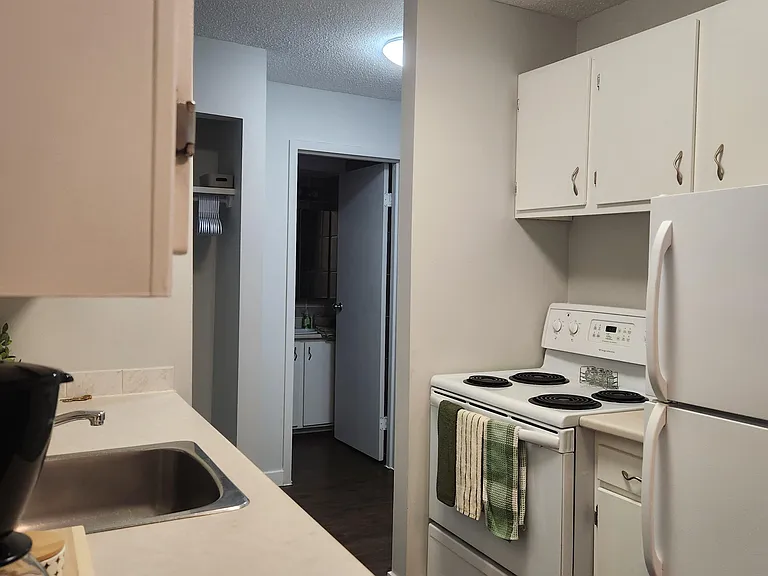 3811 54th Ave #103 — Photo 5