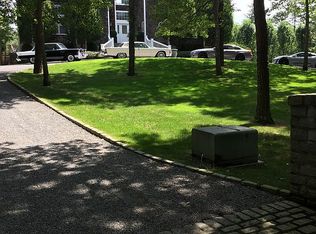 87 Castle Hill Court Southampton NY 11968 Zillow