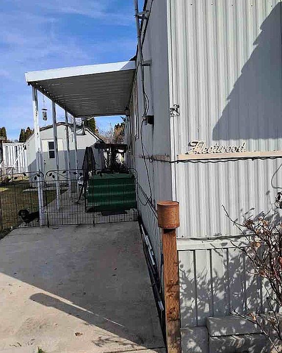 1st image of 1715 W Flamingo Ave