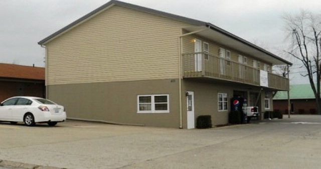 1st image of 419 Gibson Ln #2