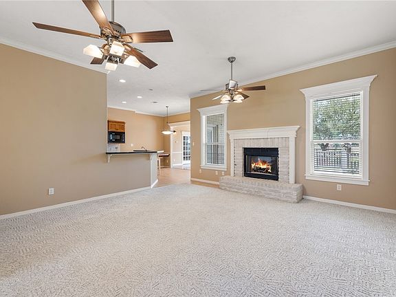 5th image of 3556 Riata Ct