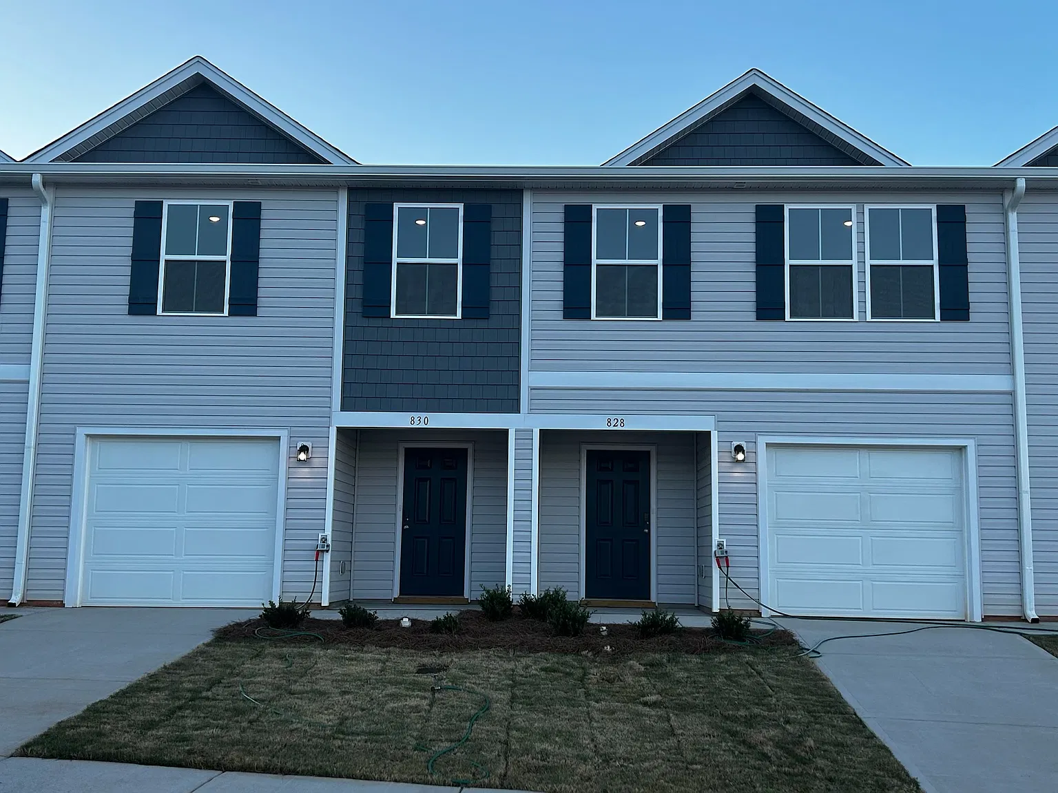 3 bed, 2.5 bath, 1648 sqft, $1,700 — Photo 1