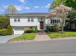 14 Berwick St, Braintree, MA 02184