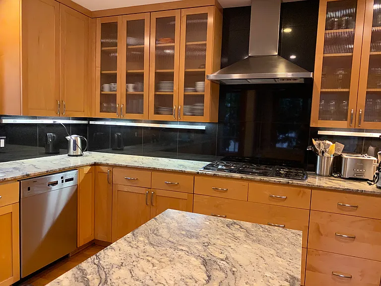 870 Creek Dr — Photo 35