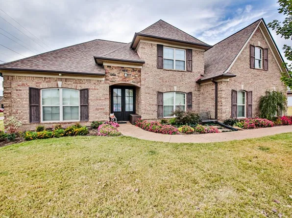469 Sterling Ridge Dr, Atoka, TN 38004