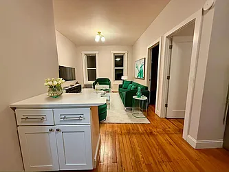 212 East 34th Street, #3F