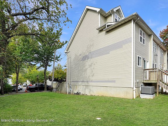 2nd image of 49 Giacomo Ln