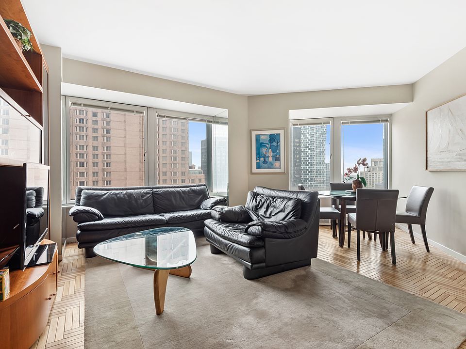 1st image of 150 W 56th St APT 3810