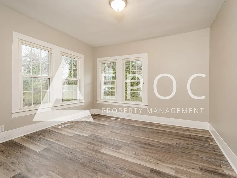 152 Westdale Ave NW — Photo 6