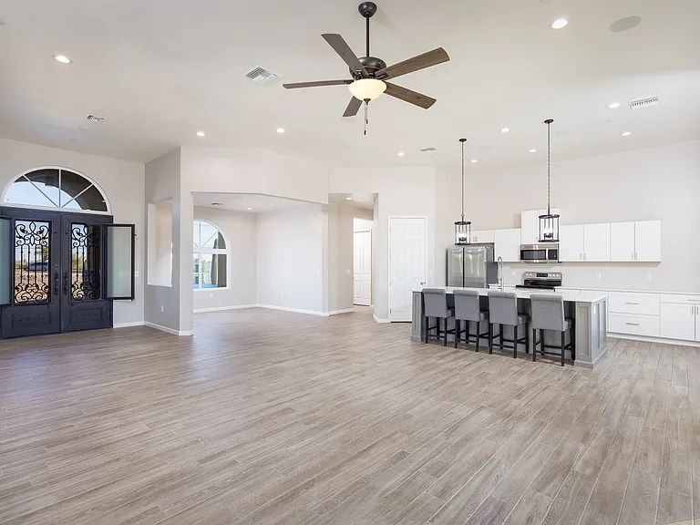 4672 W Linda Vista Blvd — Photo 6