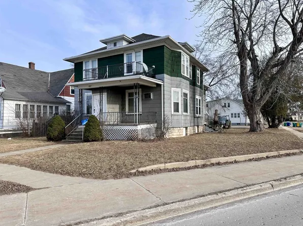 402 Forest St, Green Bay, WI 54302