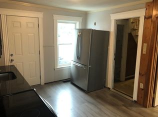 15 Genessee St #1F, Worcester, MA 01603