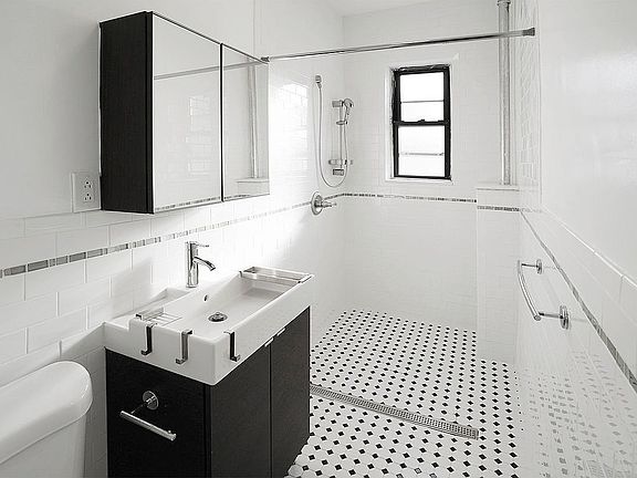 3rd image of 24-03 41st Ave #14B