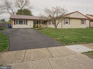 82 Echohill Ln, Willingboro, NJ 08046