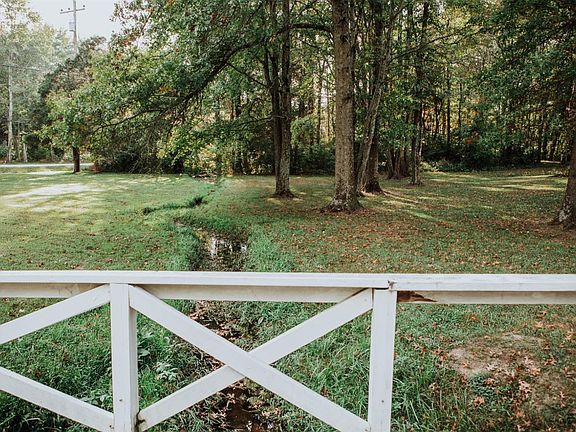 4th image of 1784 Woodville Pike