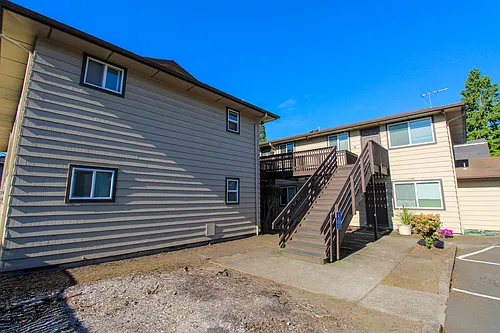 136 Sunset Ave N #136 Photo 1